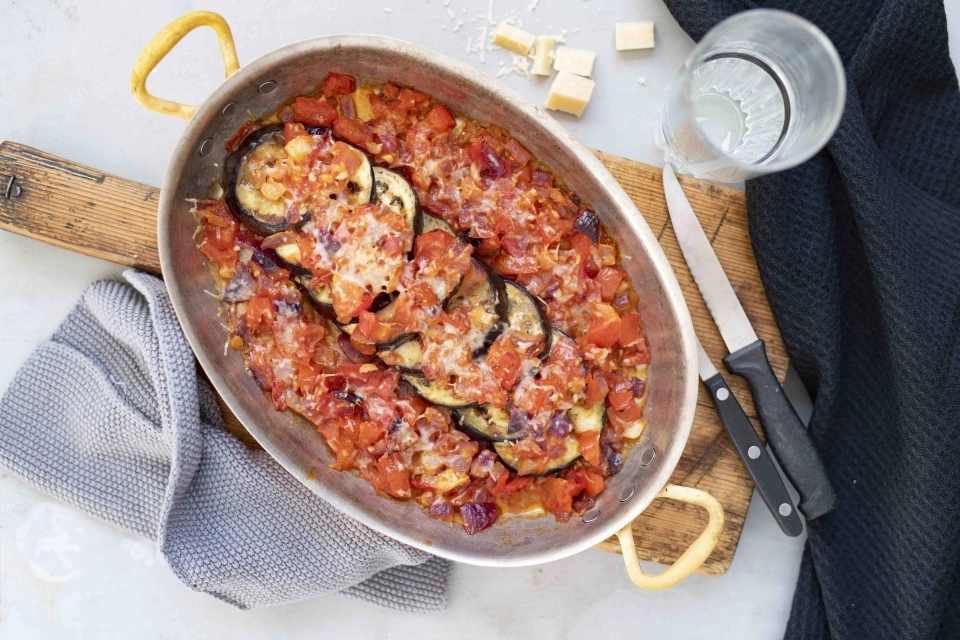 Italiaanse aubergine met tomaat & Parmezaanse kaas