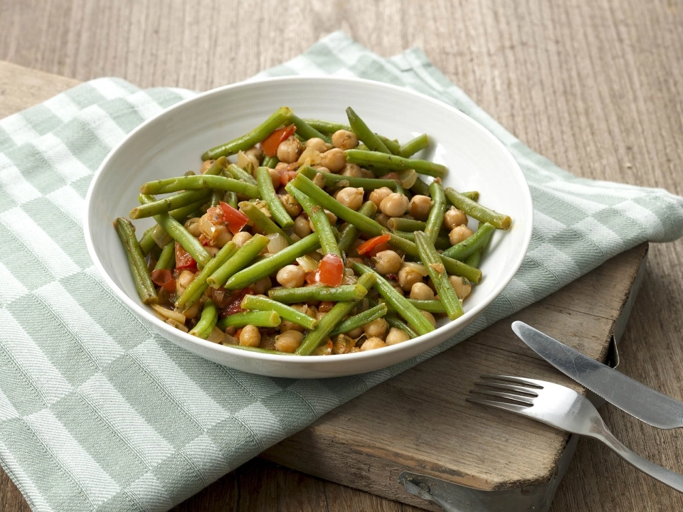 Kikkererwten met sperziebonen & tomaat