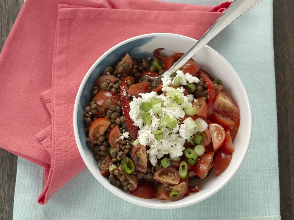 Lauwwarme linzensalade met feta