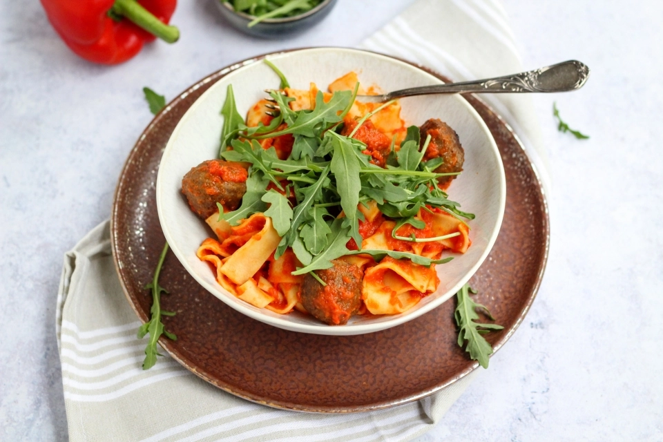 Pappardelle met groentesaus & gehaktballetjes