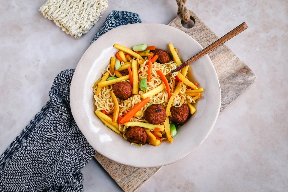 Noedels met pastinaak & falafel