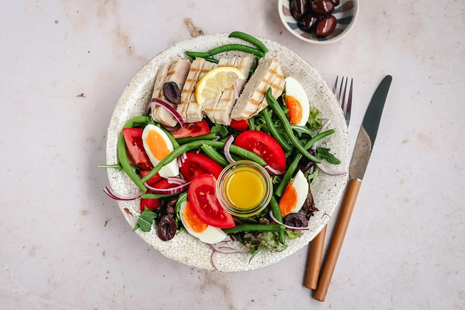 Niçoise salade met tonijnsteak