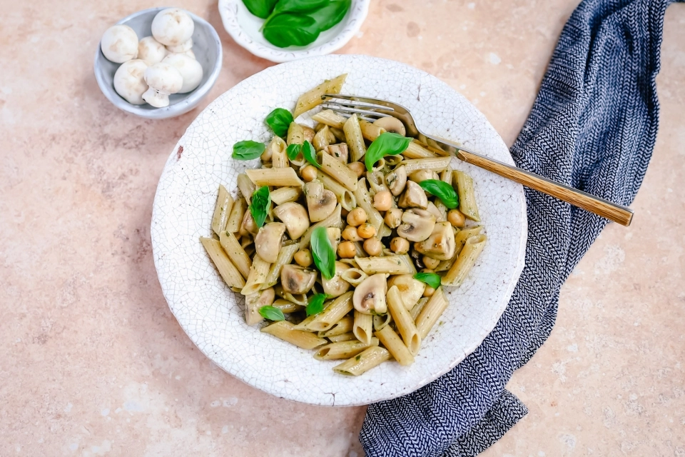 Penne met champignons & kikkererwten