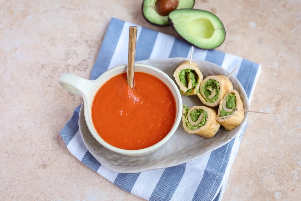 Paprikasoep met eiwraps