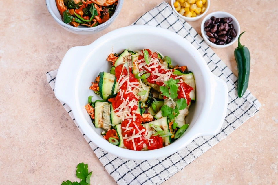 Courgetterolletjes met Mexicaanse pulled chicken