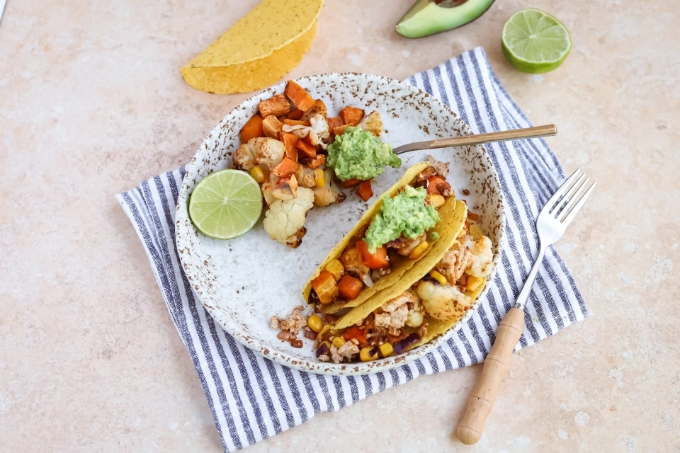 Taco’s met zoete aardappel, bloemkool & tofu