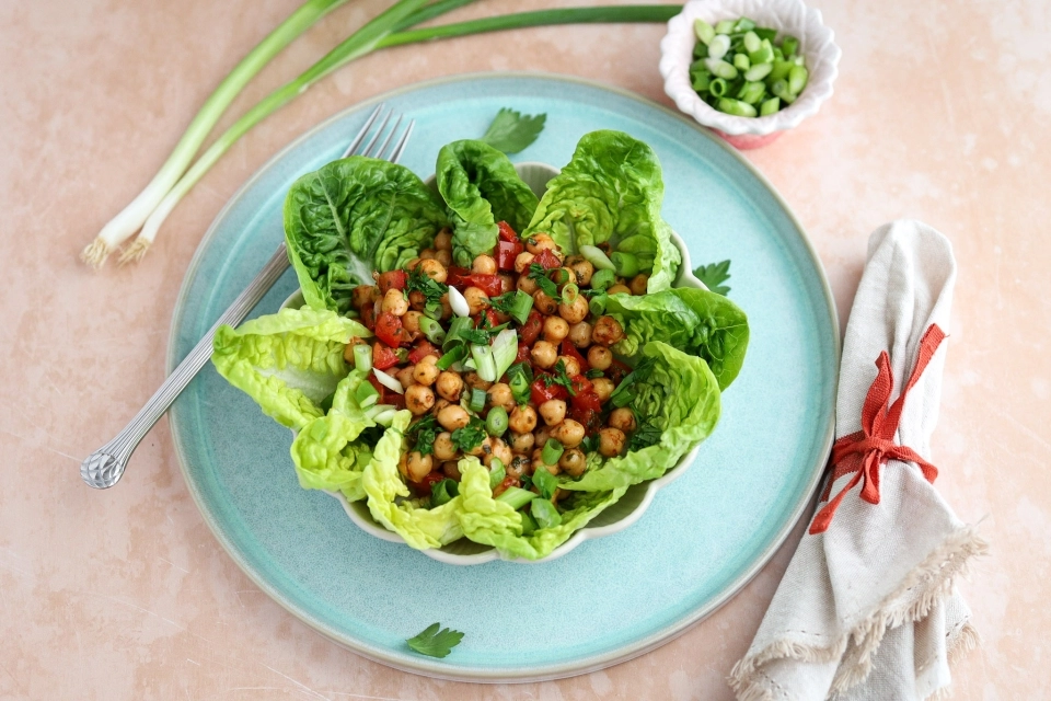 Kikkererwten maaltijdsalade & tomatendressing