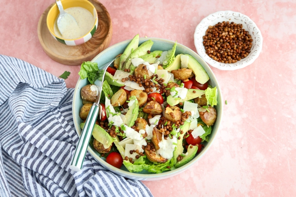 Caesar salade met krieltjes & linzen