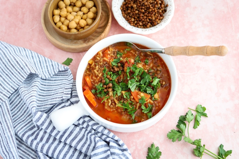 Marokkaanse soep met kikkererwten, linzen & gehakt