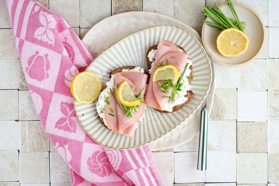Brood met ham & cottage cheese